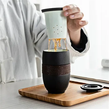 Japán Stílusú Kerámia Teáscsésze Kreatív Retro Tea Szétválasztás Bögre Otthoni Iroda, Utazási Hordozható Csésze Víz a Szűrő Fedelét,